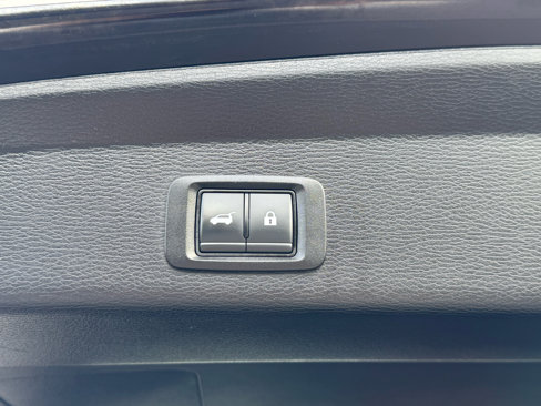 Used 2024 Mitsubishi Outlander AWD image 23