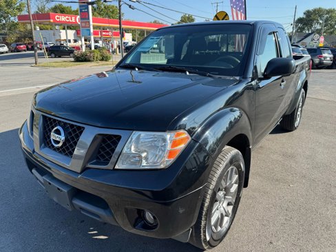 Used 2012 Nissan Frontier SV w/ Sport Appearance Pkg image 3