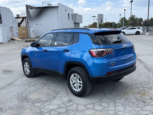 Used 2017 Jeep Compass Sport w/ Cold Weather Group image 8