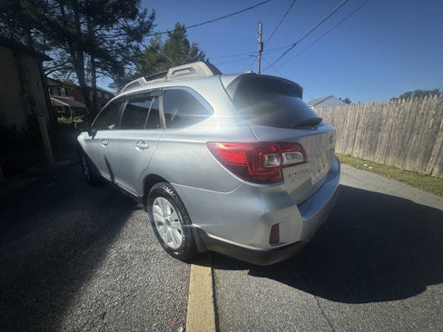 Used 2016 Subaru Outback 2.5i Premium image 5