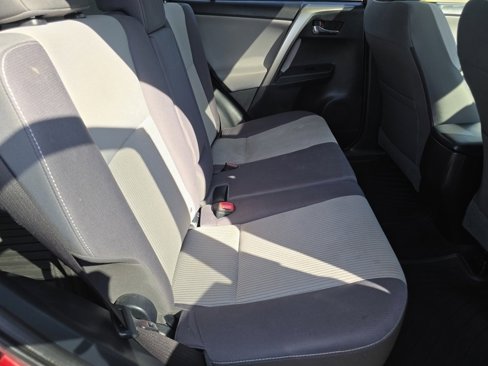 Used 2015 Toyota RAV4 XLE image 26