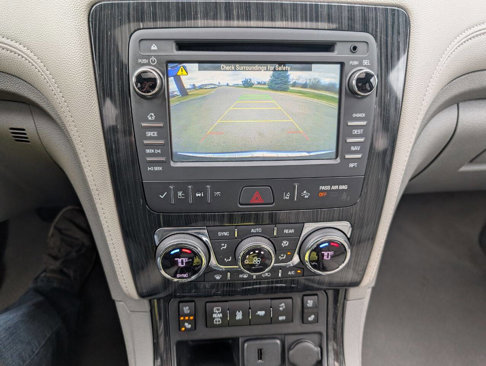 Used 2015 Chevrolet Traverse LTZ image 18