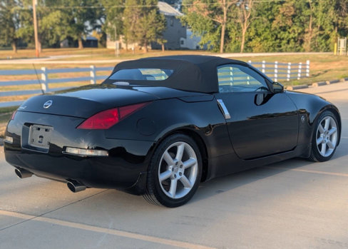Used 2004 Nissan 350Z Touring image 11