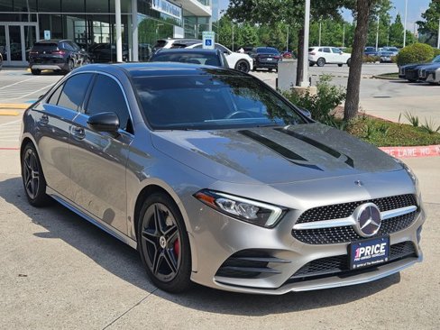 Used 2019 Mercedes-Benz A 220 image 3