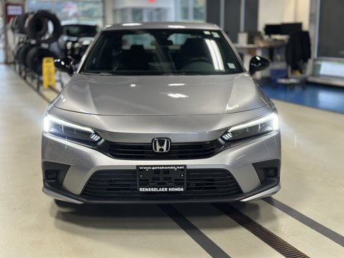 Used 2023 Honda Civic Sport image 2