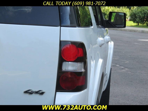 Used 2010 Ford Explorer XLT image 8