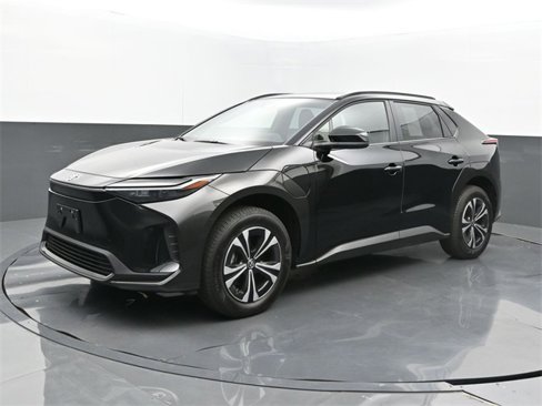 Used 2025 Toyota bZ4X AWD image 23