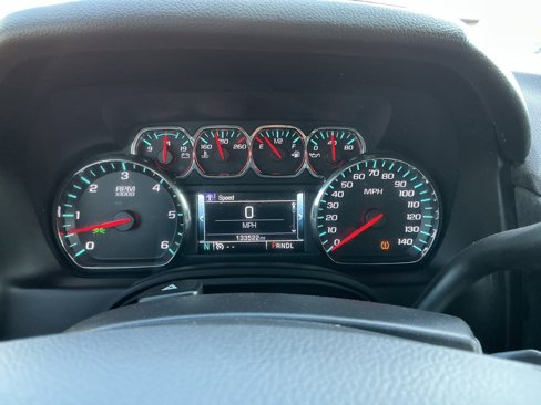 Used 2017 Chevrolet Suburban LT image 56