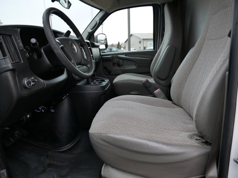 Used 2014 Chevrolet Express 3500 image 10