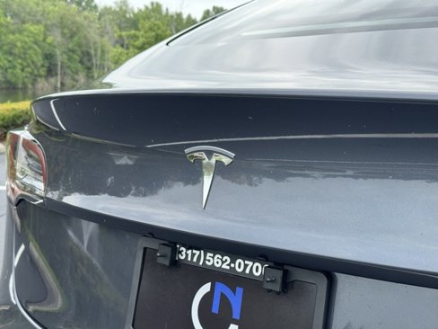 Used 2021 Tesla Model 3 Standard Range Plus image 9