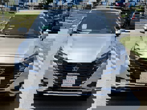 New 2025 Nissan Versa SV w/ Trunk Package image 6