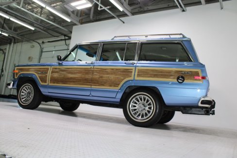 Used 1991 Jeep Grand Wagoneer image 40