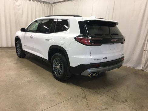 Used 2025 GMC Acadia Elevation image 6