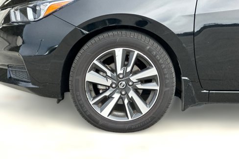 Used 2022 Nissan Versa SV w/ Trunk Package image 11