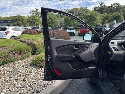Used 2015 Hyundai Tucson SE image 10