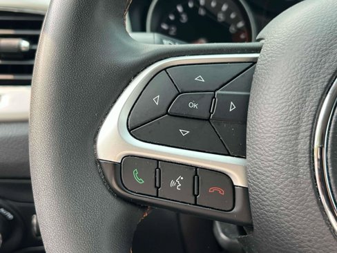 Used 2021 Jeep Compass Latitude image 20
