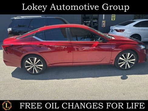 Certified 2019 Nissan Altima 2.5 SR image 1