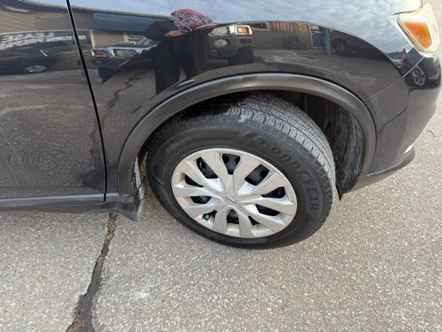 Used 2016 Nissan Rogue S image 6