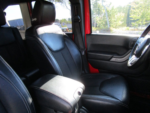 Used 2018 Jeep Wrangler Unlimited Sport image 15