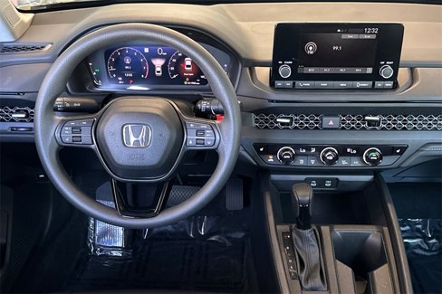 Used 2023 Honda Accord EX image 13