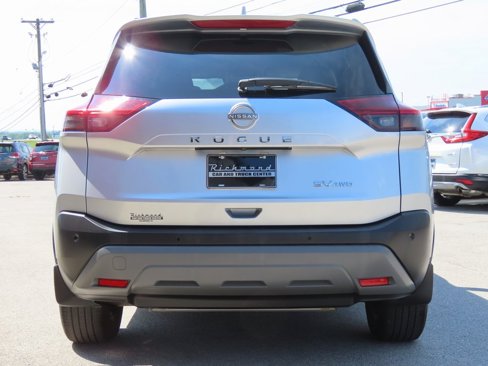 Used 2023 Nissan Rogue SV image 18