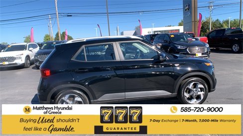 Used 2025 Hyundai Venue SEL image 6