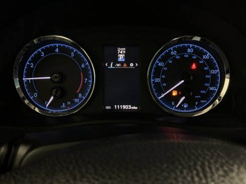 Used 2017 Toyota Corolla L image 23