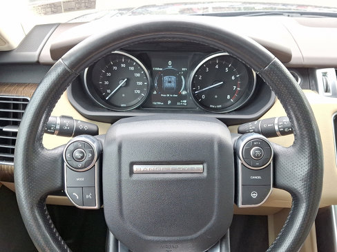 Used 2016 Land Rover Range Rover Sport HSE image 19