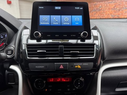 Used 2024 Mitsubishi Eclipse Cross SE image 18
