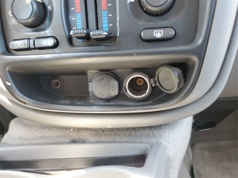 Used 2007 Chevrolet TrailBlazer LS image 32