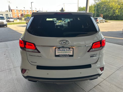 Used 2017 Hyundai Santa Fe Limited image 6