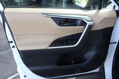 Certified 2021 Toyota RAV4 LE image 20