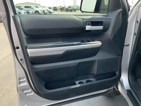 Used 2014 Toyota Tundra SR5 w/ TRD Off Road Package image 21