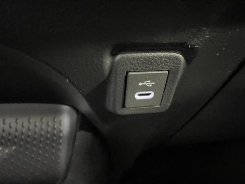 Used 2024 Toyota Corolla LE image 33