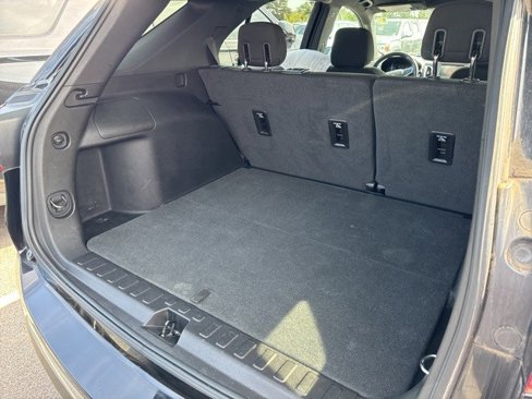Used 2018 Chevrolet Equinox LT image 9