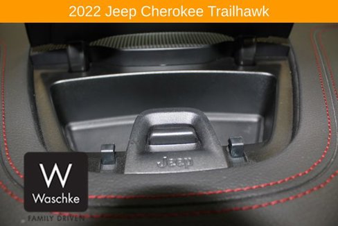 Used 2022 Jeep Cherokee Trailhawk image 31