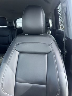 Used 2021 Ford Explorer XLT w/ Equipment Group 202A image 15