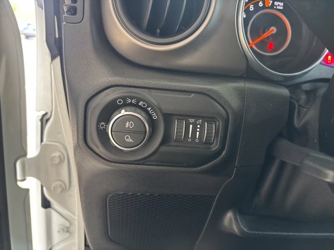 Used 2020 Jeep Gladiator Sport w/ Quick Order Package 24S image 20