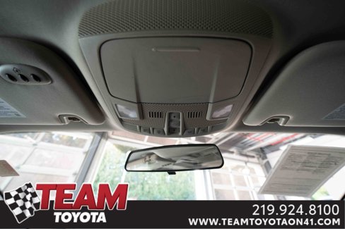 Used 2017 Ford Fusion SE image 18