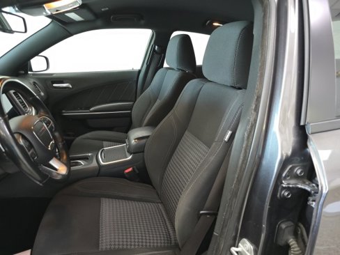 Used 2018 Dodge Charger GT image 19