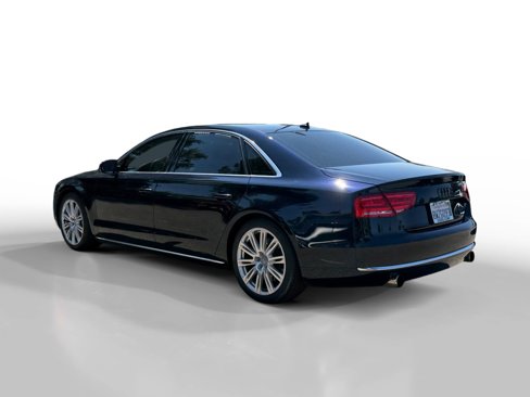 Used 2012 Audi A8 L 4.2 image 3