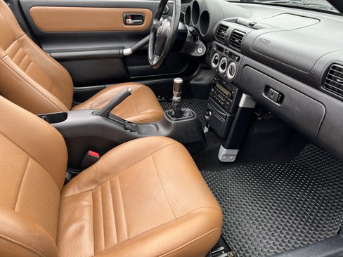 Used 2004 Toyota MR2 image 19