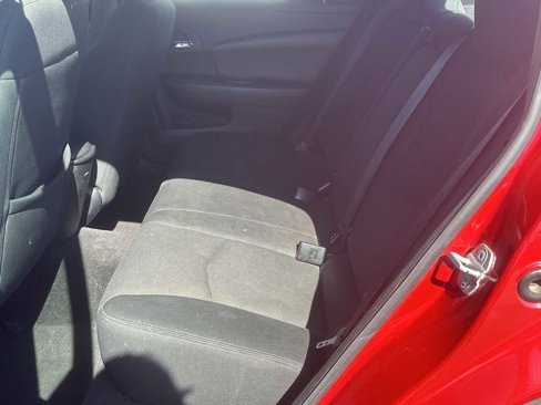 Used 2013 Dodge Avenger SE image 18