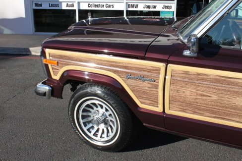 Used 1989 Jeep Grand Wagoneer image 20