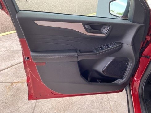 Certified 2022 Ford Escape SE image 8