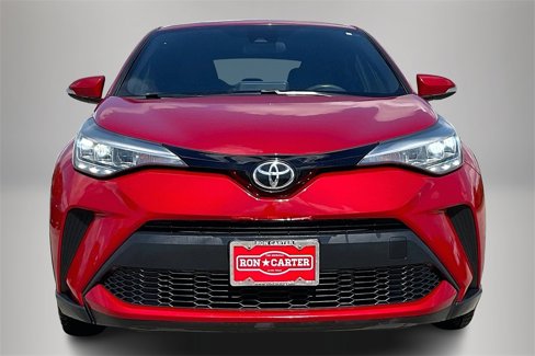 Used 2021 Toyota C-HR XLE image 2