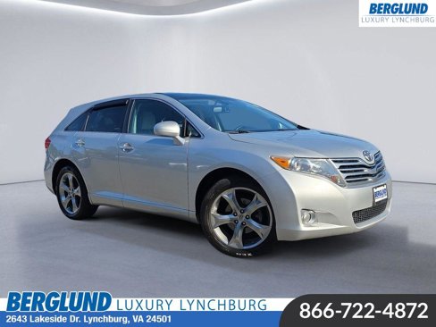 Used 2010 Toyota Venza image 1