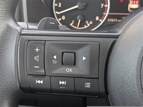 Used 2023 Nissan Rogue S image 22