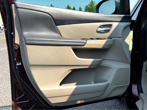 Used 2016 Honda Odyssey SE image 9