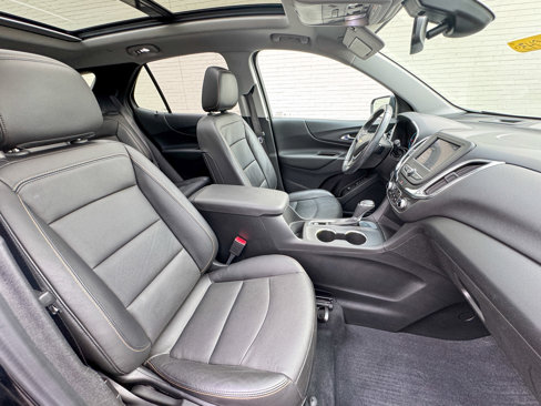 Used 2020 Chevrolet Equinox LT w/ Midnight Edition image 22